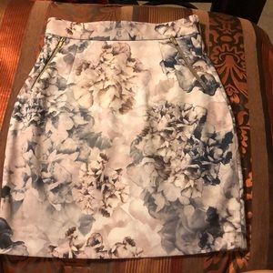 H & M Skirt Floral Print